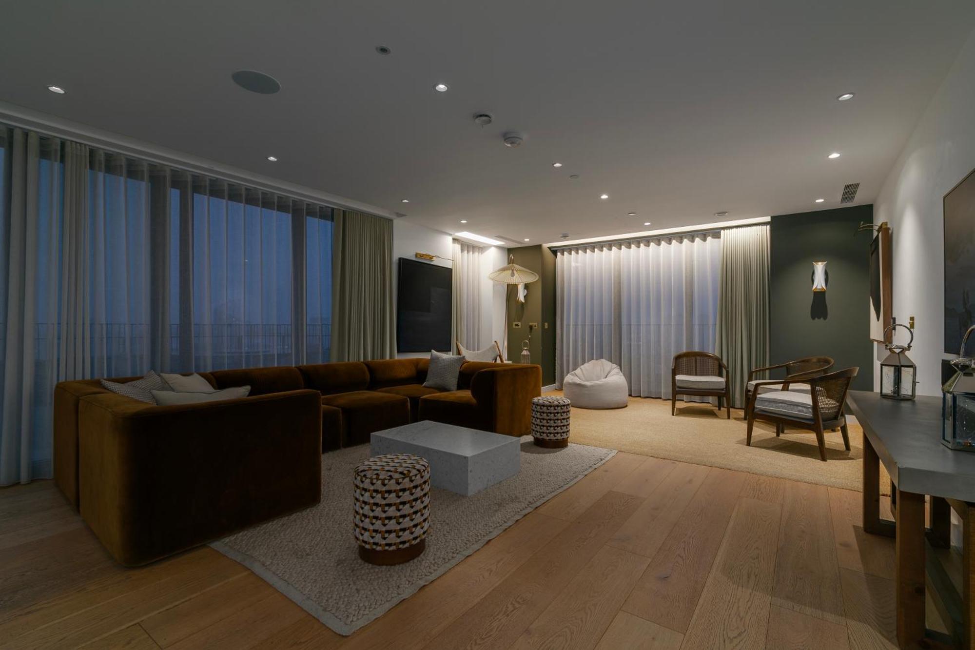 Kings Cross - Luxury 3 Bed Apartment, Private Balcony Appartamento